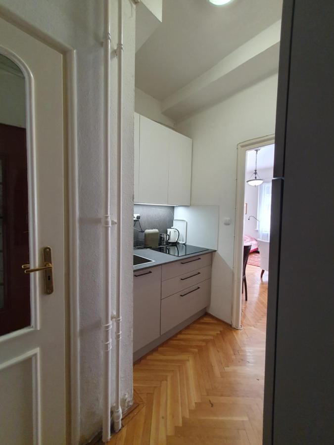 Memory Lane Apartment Budapest Ngoại thất bức ảnh